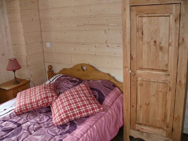 photo 7 Owner direct vacation rental Samons appartement Rhone-Alps Haute-Savoie bedroom