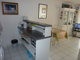 photo 9 Owner direct vacation rental Sete appartement Languedoc-Roussillon Hrault Open-plan kitchen