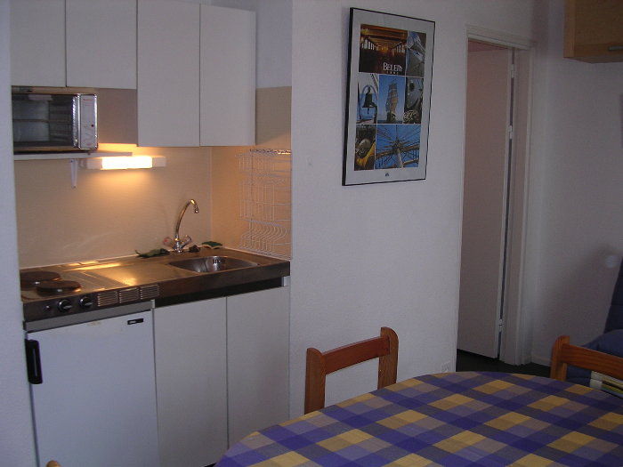 photo 2 Owner direct vacation rental Luchon Superbagneres studio Midi-Pyrnes Haute Garonne Kitchenette