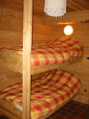 photo 5 Owner direct vacation rental Alpe d'Huez appartement Rhone-Alps Isre Extra sleeping accommodation