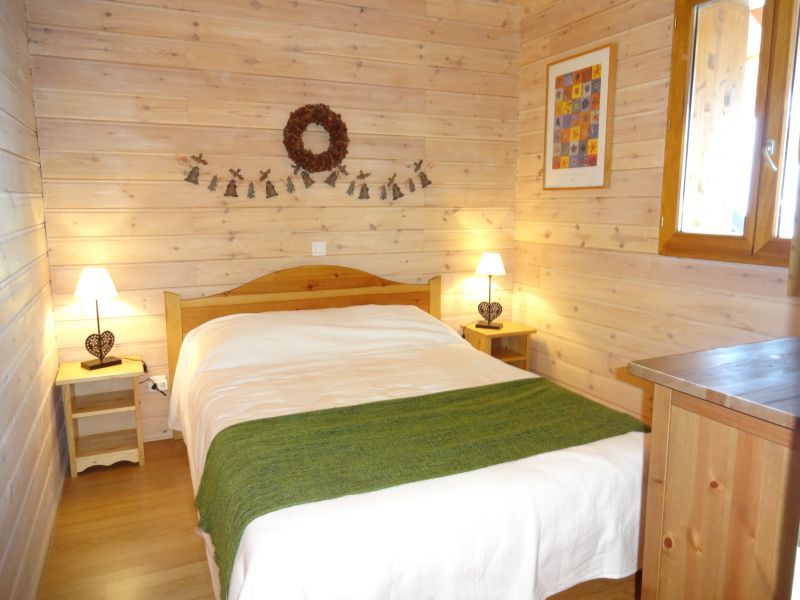 photo 5 Owner direct vacation rental Valfrjus chalet Rhone-Alps Savoie bedroom 1