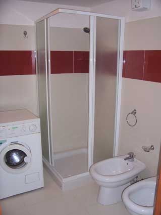photo 3 Owner direct vacation rental Scoglitti appartement Sicily Ragusa Province bathroom