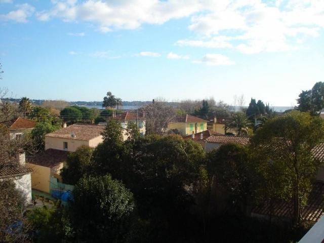 photo 9 Owner direct vacation rental Juan les Pins studio Provence-Alpes-Cte d'Azur Alpes-Maritimes View from the balcony