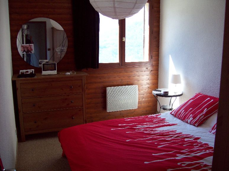 photo 2 Owner direct vacation rental Orcires Merlette appartement Provence-Alpes-Cte d'Azur Hautes-Alpes bedroom