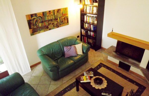 photo 17 Owner direct vacation rental Verbania villa Piedmont Verbano-Cusio-Ossola Province Sitting room