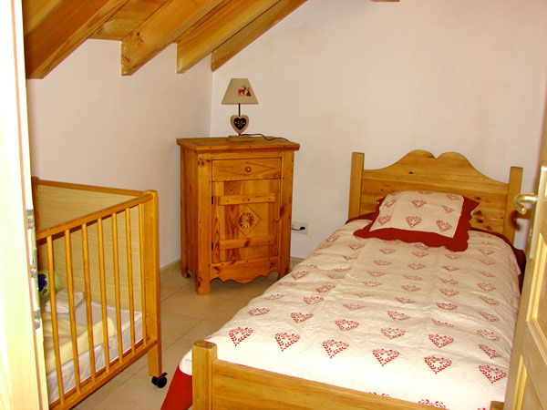 photo 11 Owner direct vacation rental Montgenvre chalet Provence-Alpes-Cte d'Azur Hautes-Alpes bedroom 4
