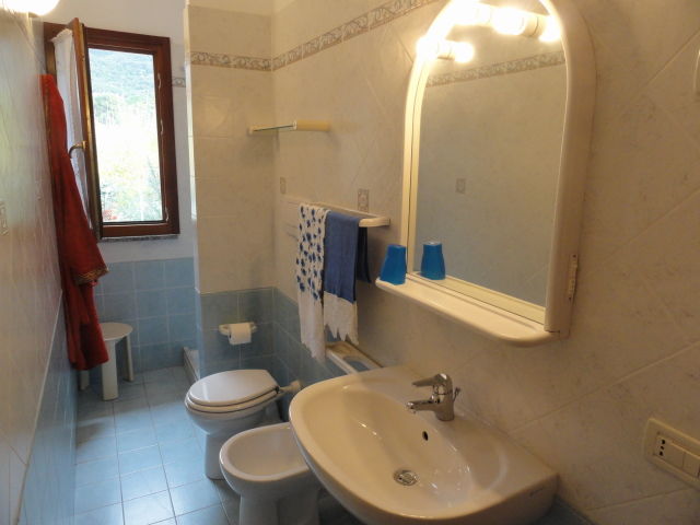 photo 14 Owner direct vacation rental Rio nell'Elba appartement Tuscany Elba Island bathroom