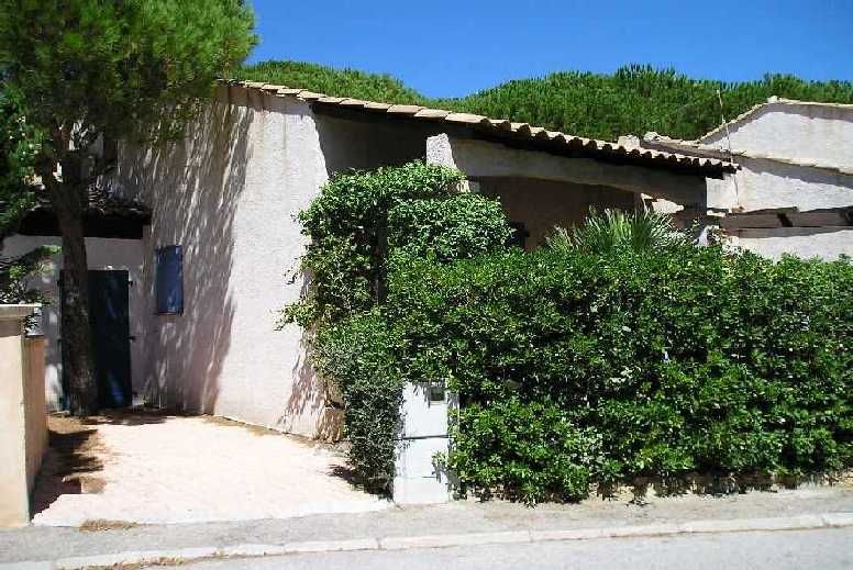 photo 0 Owner direct vacation rental Sainte Maxime villa Provence-Alpes-Cte d'Azur Var Outside view