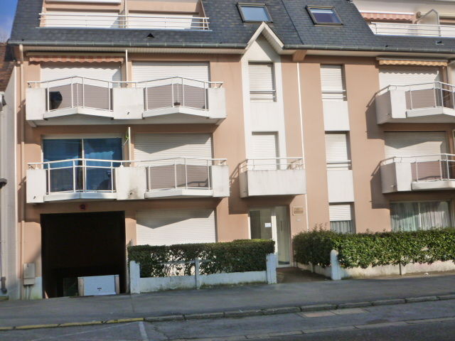 photo 0 Owner direct vacation rental Cucq appartement Nord-Pas de Calais Pas de Calais Outside view