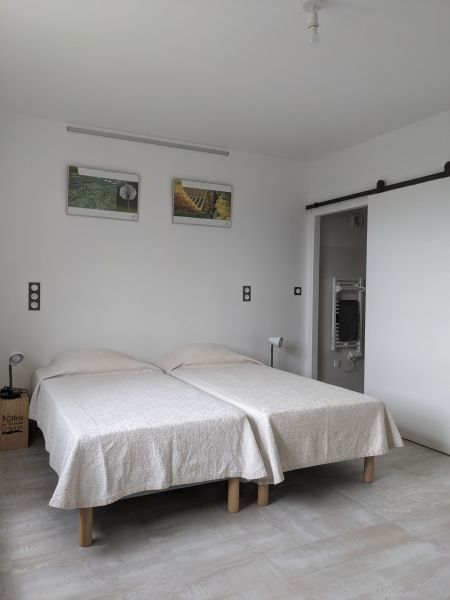 photo 13 Owner direct vacation rental La Rochelle gite Poitou-Charentes Charente-Maritime bedroom 2