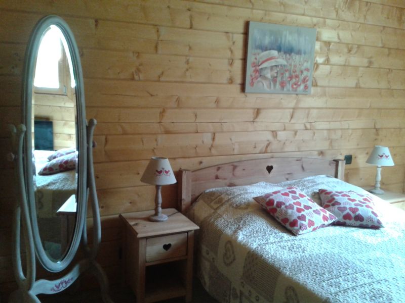 photo 9 Owner direct vacation rental Grardmer chalet Lorraine Vosges bedroom 1