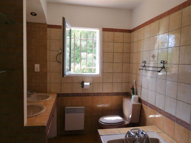 photo 24 Owner direct vacation rental Apt villa Provence-Alpes-Cte d'Azur Vaucluse bathroom