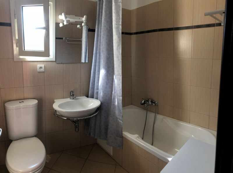 photo 4 Owner direct vacation rental Location Ile Rousse appartement Corsica Corsica bathroom
