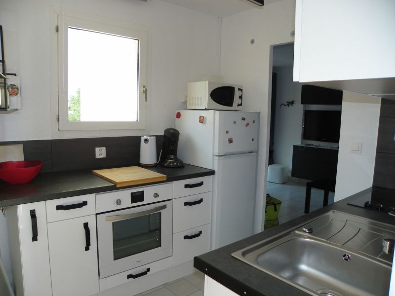 photo 7 Owner direct vacation rental  appartement Provence-Alpes-Cte d'Azur Var Sep. kitchen