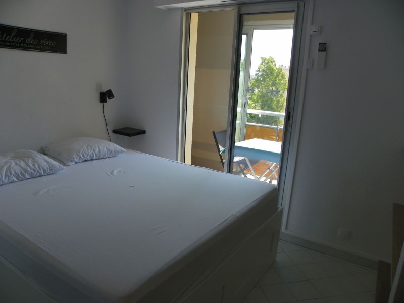 photo 11 Owner direct vacation rental  appartement Provence-Alpes-Cte d'Azur Var bedroom