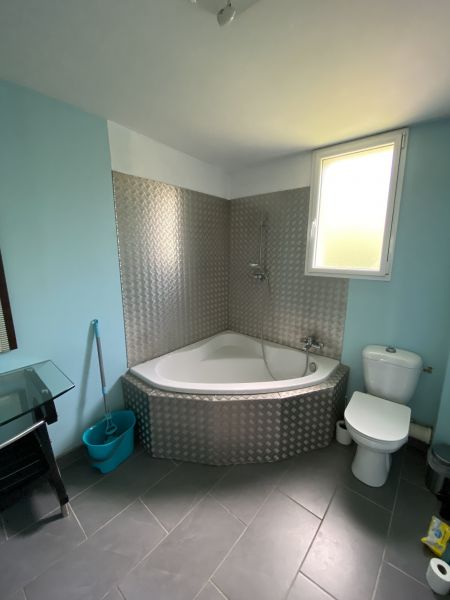 photo 13 Owner direct vacation rental Granville villa Basse-Normandie Manche bathroom