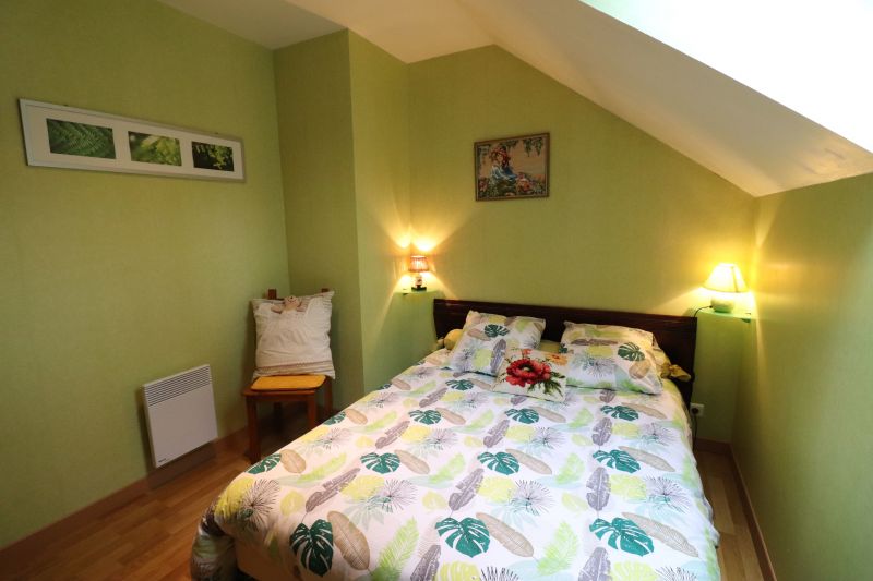 photo 14 Owner direct vacation rental Vic-sur-Cre gite Auvergne Cantal bedroom 3