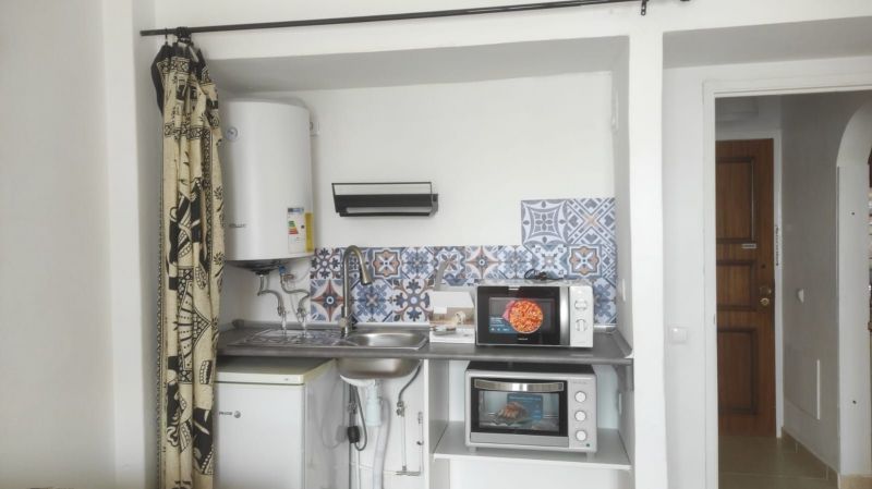 photo 8 Owner direct vacation rental Lagos studio   Summer kitchen