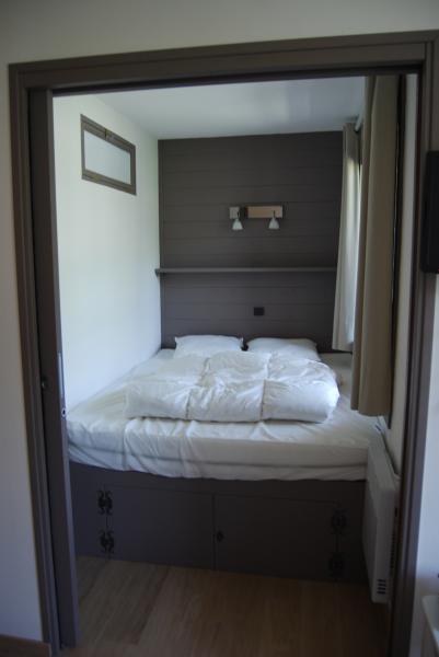 photo 1 Owner direct vacation rental Motiers appartement Rhone-Alps Savoie bedroom 1