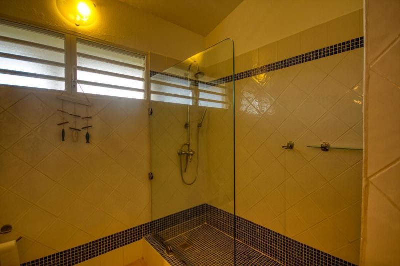 photo 22 Owner direct vacation rental Le Gosier (Guadeloupe) villa Grande Terre  Washing facilities 2