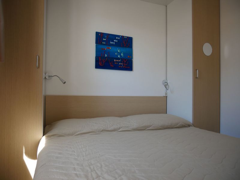 photo 9 Owner direct vacation rental Porto San Giorgio mobilhome Marche Fermo Province bedroom 1
