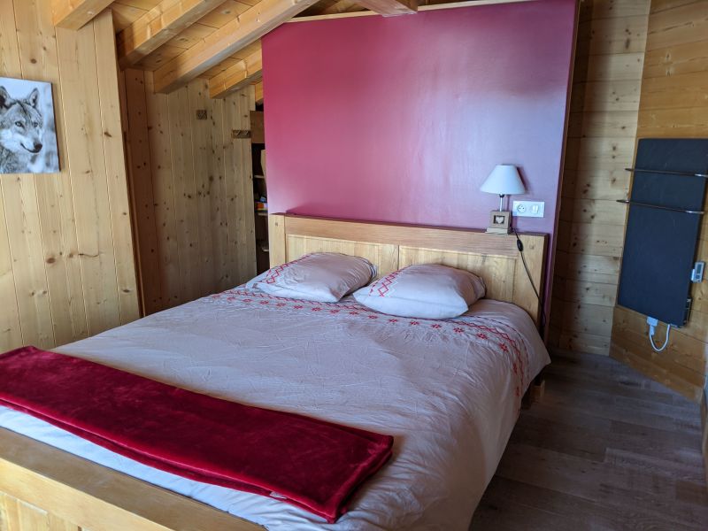 photo 14 Owner direct vacation rental Praz de Lys Sommand chalet Rhone-Alps Haute-Savoie bedroom 3