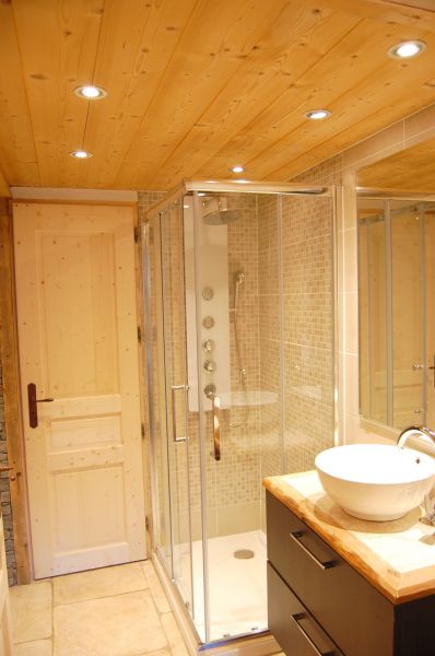 photo 16 Owner direct vacation rental Les Contamines Montjoie appartement Rhone-Alps Haute-Savoie bathroom 2