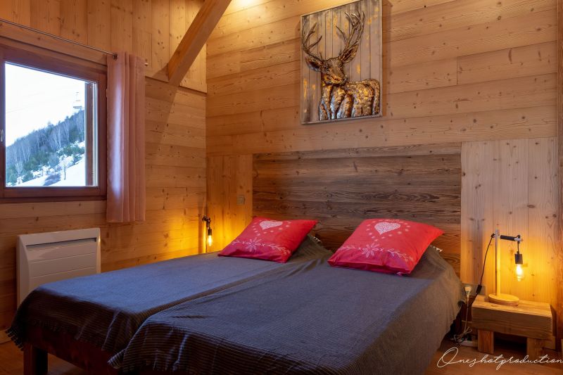 photo 9 Owner direct vacation rental Les 2 Alpes chalet Rhone-Alps Isre bedroom 3