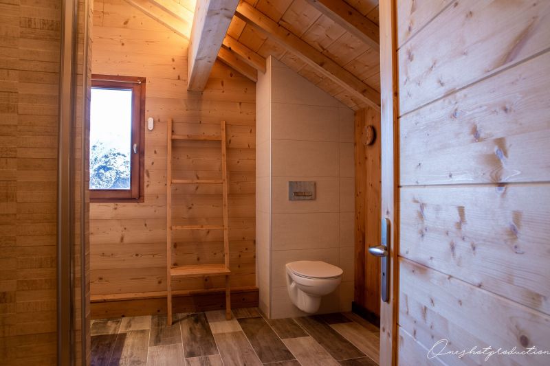 photo 15 Owner direct vacation rental Les 2 Alpes chalet Rhone-Alps Isre Washing facilities 1