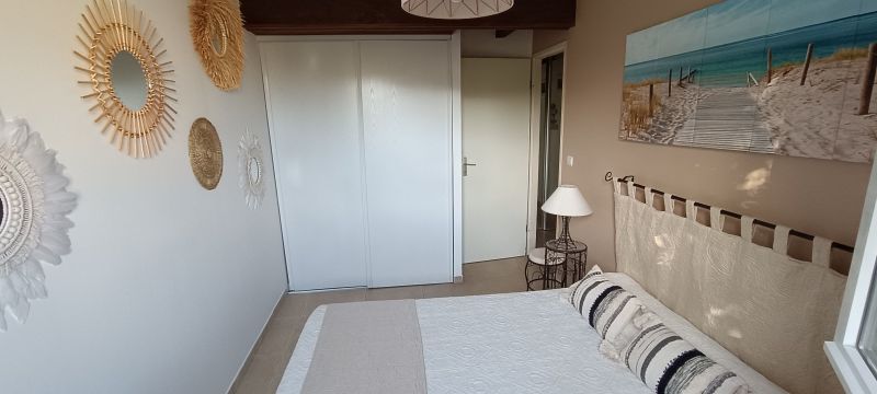 photo 10 Owner direct vacation rental Ghisonaccia appartement Corsica Corsica bedroom 1