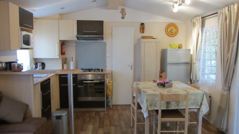 photo 2 Owner direct vacation rental Valras-Plage mobilhome Languedoc-Roussillon Hrault Kitchenette