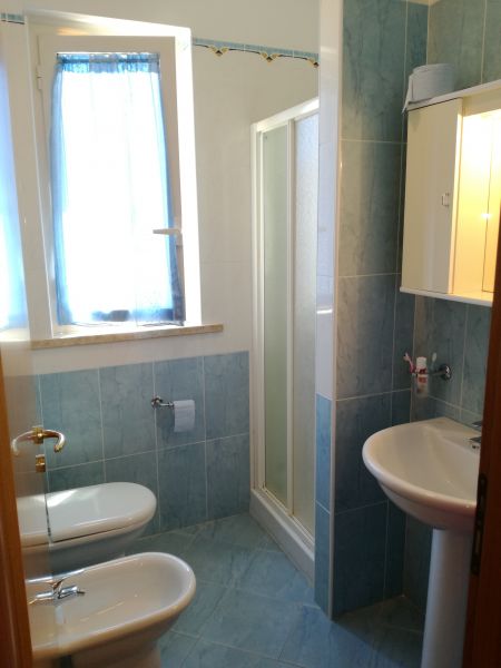 photo 11 Owner direct vacation rental Alba Adriatica appartement Abruzzo Teramo Province Washing facilities