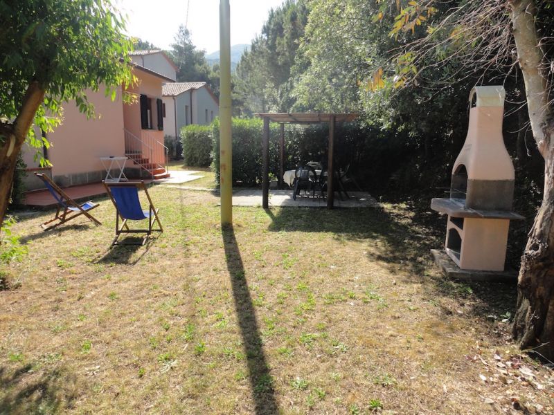 photo 5 Owner direct vacation rental Rio nell'Elba appartement Tuscany Elba Island Garden