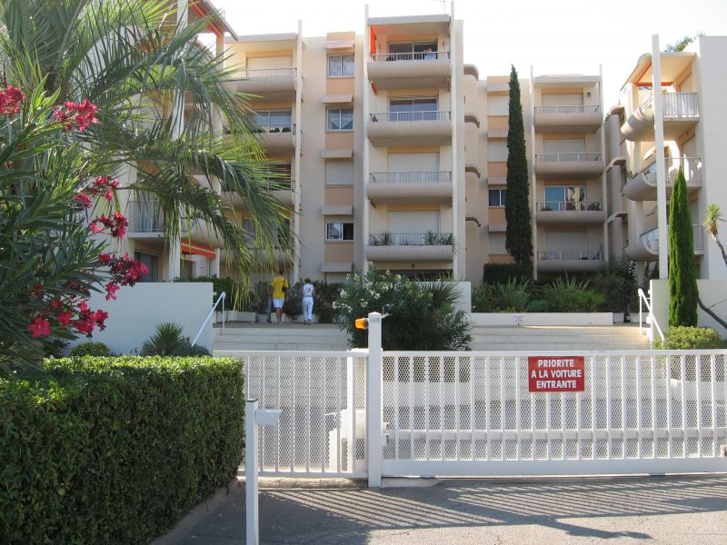 photo 13 Owner direct vacation rental Sainte Maxime appartement Provence-Alpes-Cte d'Azur Var Parking
