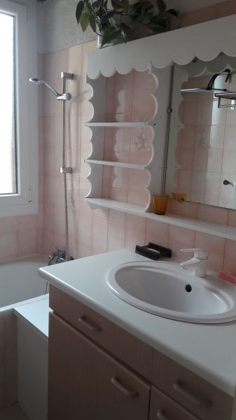 photo 10 Owner direct vacation rental Pra Loup appartement Provence-Alpes-Cte d'Azur Alpes de Haute-Provence bathroom