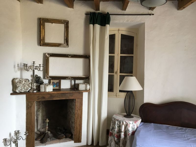 photo 6 Owner direct vacation rental Cahors gite Midi-Pyrnes Lot bedroom 1