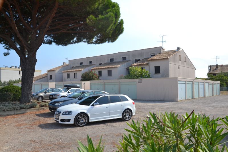 photo 12 Owner direct vacation rental Le Grau du Roi appartement Languedoc-Roussillon Gard Parking