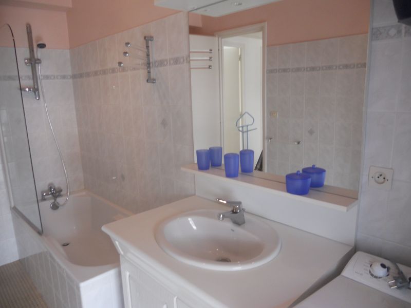 photo 7 Owner direct vacation rental Hossegor appartement Aquitaine Landes bathroom