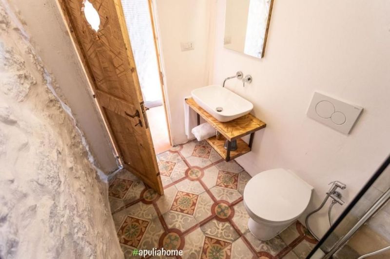 photo 13 Owner direct vacation rental Alliste appartement Puglia  bathroom 1