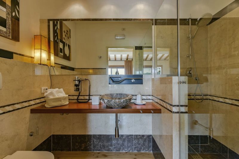 photo 14 Owner direct vacation rental Florence villa Tuscany Florence Province bathroom 2