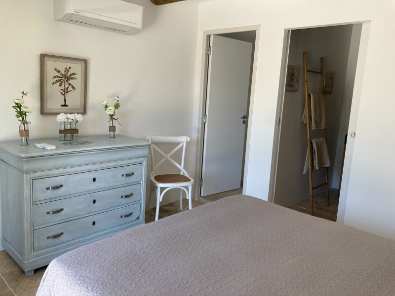 photo 14 Owner direct vacation rental Uzs maison Languedoc-Roussillon Gard bedroom 3