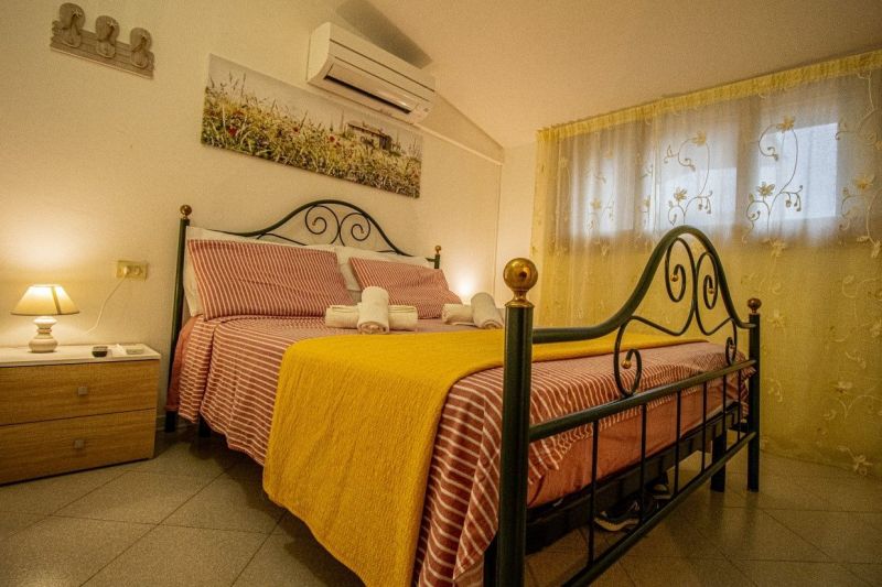 photo 18 Owner direct vacation rental Porto Azzurro appartement Tuscany Elba Island bedroom 4