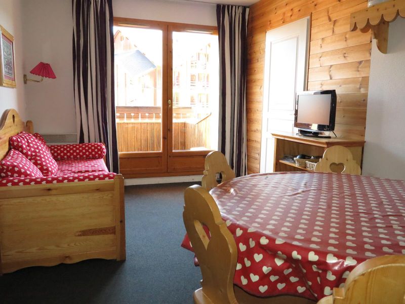 photo 0 Owner direct vacation rental Risoul 1850 appartement Provence-Alpes-Cte d'Azur Hautes-Alpes Living room