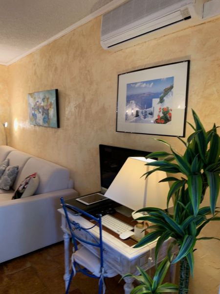 photo 6 Owner direct vacation rental Les Issambres appartement Provence-Alpes-Cte d'Azur Var Sitting room