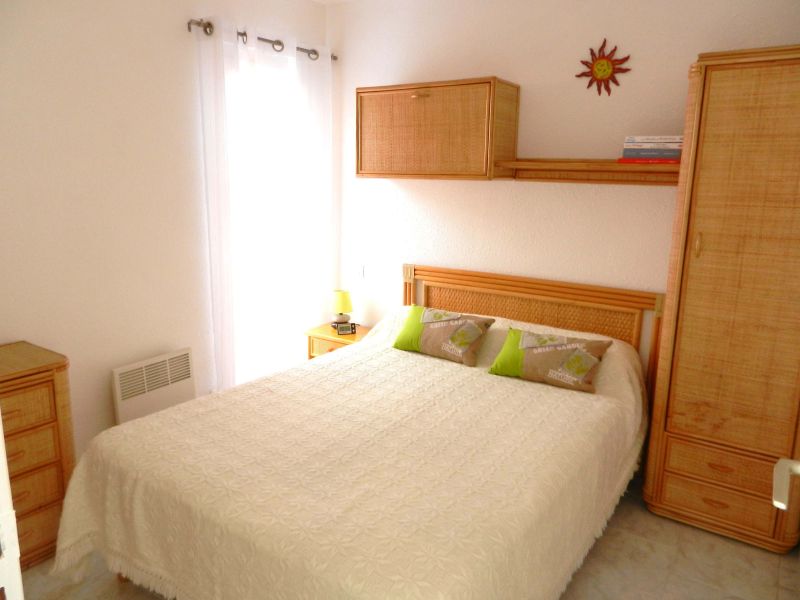 photo 5 Owner direct vacation rental Cap d'Agde appartement Languedoc-Roussillon Hrault bedroom 1