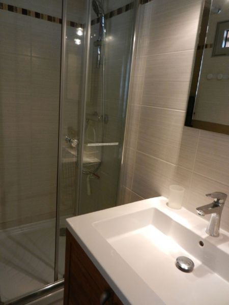 photo 9 Owner direct vacation rental Cap d'Agde appartement Languedoc-Roussillon Hrault bathroom