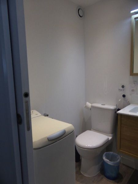 photo 17 Owner direct vacation rental Arzon appartement Brittany Morbihan Washing facilities