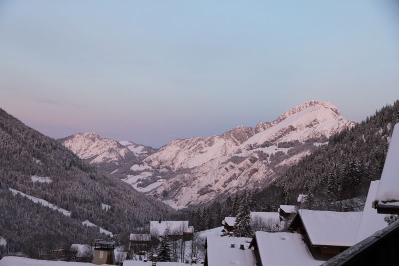 photo 24 Owner direct vacation rental Chtel chalet Rhone-Alps Haute-Savoie Balcony