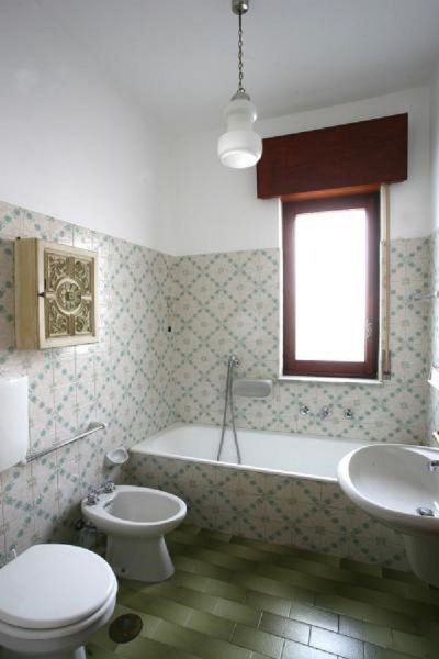 photo 8 Owner direct vacation rental Lacco Ameno appartement Campania Ischia Island bathroom