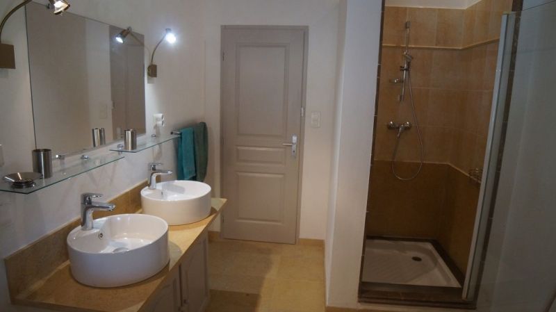 photo 10 Owner direct vacation rental Carcassonne gite Languedoc-Roussillon Aude Washing facilities